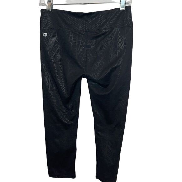 Fabletics Cropped Black Shiny & Matte Print Leggings. Size small. - Picture 4 of 5
